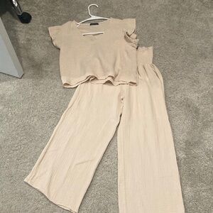 Robertson + Rodeo gauze top and bottom size small